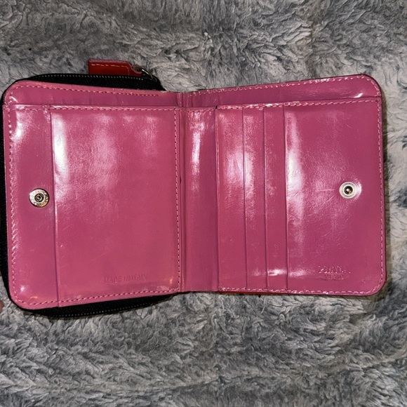 Super Dope Prada Men’s or Women’s Bi-Fold wallet with coin pouch! Orange/ Red - Picture 3 of 9